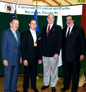 Dr. Norman Maldonado, Dr. José Ginel Rodríguez, Dr. Francisco de Torres, Lcdo. Oscar González Badillo.
