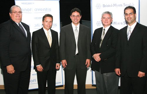 Héctor Zabala; Héctor Cruz, Dr. Orlando Rodríguez Vilá, Dr. José M. Martínez y Javier Viera.