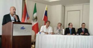 Dr. Carlos Cabán con Dr. Carlos López Jaramillo, Dr. Edgard Belfort, Dr. Enrique Camarena, Dr. Jorge Tamayo, Dr. Eduardo Ibarra.