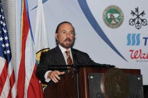 Miguel A. Ferrer.