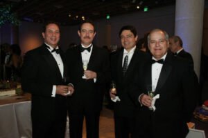 Dr. José Cumba, Dr. Jaime Bravo, Dr. José Matos Malavé y Dr. Vicente Alcaraz.