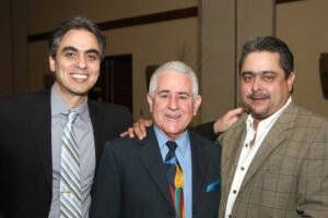 Dr. Manuel Areces y Dr. Héctor Delgado Osorio, Presidente de la Sociedad Puertorriqueña de Cardiología.