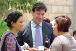 Dra. Agaph Estella Acosta, Dr. Oscar Soto Raíces y Dra. Noemí Varela.