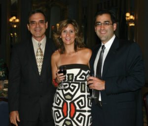 Dr. Tomás Jiménez, Michelle Carlo y Dr. Francisco Arraiza.