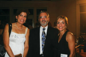 Dra. Desiree Pagán, Dr. Jorge Herrera y Dra. Alina Glidewell.