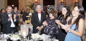 Dr. Edwin Lugo Jr., Dr. Jorge Edwin Lugo, Lcda. Ana Brignoni de Lugo y sus nietas Ghivana y Ghilmarie Lugo.
