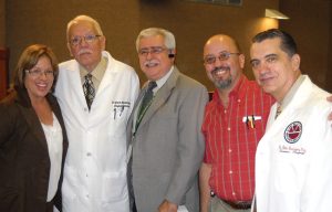 Dra. Edmée Soltero, Dr. Efraín Defendini, Dr. Juan Lojo, Dr. Gabriel García Talavera, Dr. Pablo Rodríguez Ortiz.