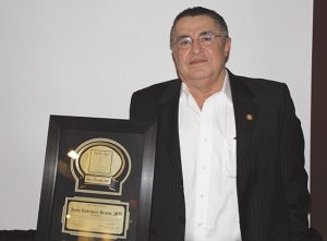 Dr. Jesús Rodríguez Arroyo, Premio a la Excelencia.