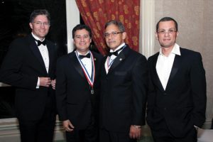 Dr. Marcos Pérez Brayfield, Dr. Marcial A. Walker, Dr. Félix Mendoza, Dr. Richard Báez.
