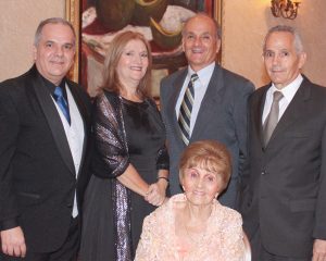 Dr. Francis Baco, Sra. Karine, Sr. Khalil Baco, Sra. María Viera, y Sr. Wadih Baco.