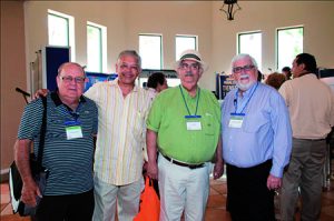 Dr. René Gómez, Dr. Angel Maldonado, Joe Carballo y Carlos Piñeiro Crespo.