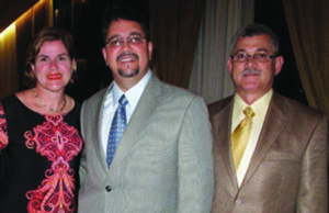 Dr. Edgar Rodríguez y esposa, Dr. José O. Rodríguez.