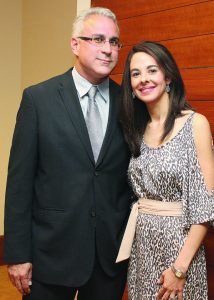 Dr. José Puig y Dr. Nydia Camacho.