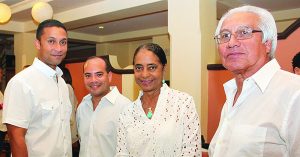 Dr. Lorenzo Blas, Dr. Carlos Fontánez, Dra. Zaida Boria y Dr. Lorenzo Blas.