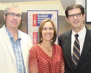 Dr. William Cáceres, Dra. Vanessa Marcial, Dr. Charles Juarbe.