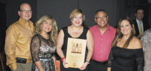 Dr. Emilio Pérez y Sra., Dra. Mariluz Rivera y su esposo junto a la Dra. Yvonne Baerga, Presidenta del ACS PR Chapter 2013.